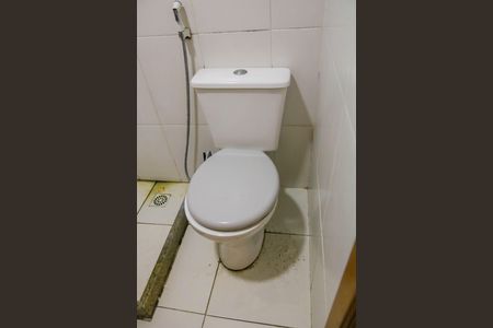 Apartamento para alugar com 56m², 2 quartos e 1 vaga Apartamento para alugar com 56m², 2 quartos e 1 vagaBanheiro social