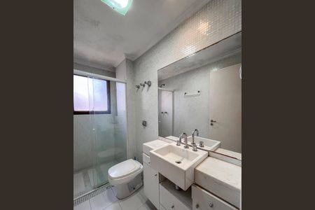 Apartamento à venda com 136m², 3 quartos e 3 vagasBanheiro