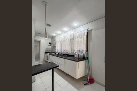 Apartamento à venda com 136m², 3 quartos e 3 vagasCozinha