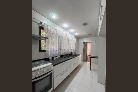 Apartamento à venda com 136m², 3 quartos e 3 vagasCozinha