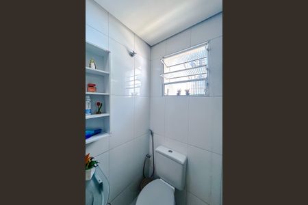 Casa para alugar com 98m², 2 quartos e 1 vagaBanheiro 1