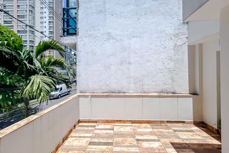 Casa para alugar com 98m², 2 quartos e 1 vagaVaranda