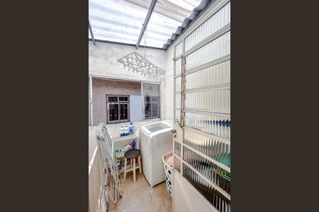 Casa para alugar com 98m², 2 quartos e 1 vagaÁrea de Serviço