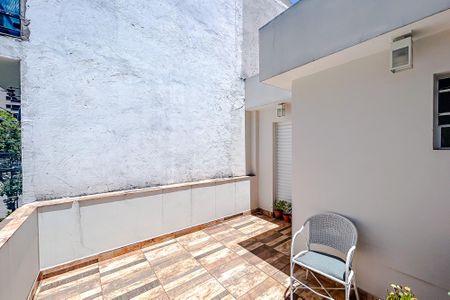 Casa para alugar com 98m², 2 quartos e 1 vagaVaranda