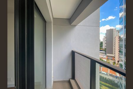 Studio à venda com 27m², 1 quarto e sem vaga Studio à venda com 27m², 1 quarto e sem vagaVaranda