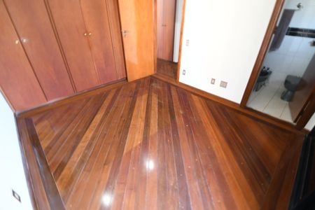 Apartamento para alugar com 260m², 4 quartos e 3 vagasQuarto Suíte 3