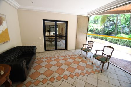 Apartamento para alugar com 260m², 4 quartos e 3 vagasHall social