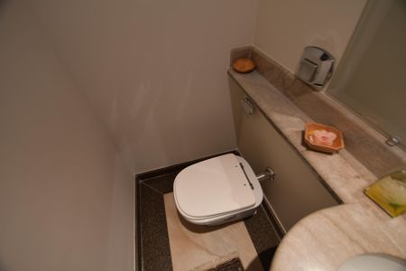 Apartamento para alugar com 260m², 4 quartos e 3 vagasLavabo