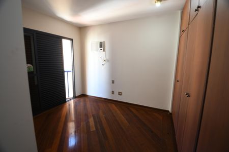 Apartamento para alugar com 260m², 4 quartos e 3 vagasQuarto Suíte 2