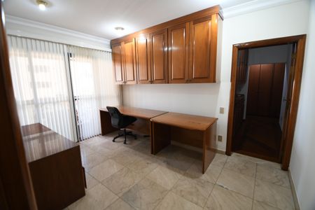 Apartamento para alugar com 260m², 4 quartos e 3 vagasEscritório