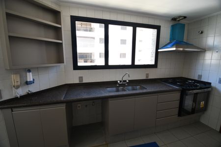 Apartamento para alugar com 260m², 4 quartos e 3 vagasCozinha