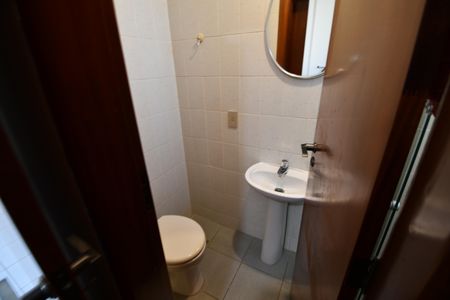 Apartamento para alugar com 260m², 4 quartos e 3 vagasBanheiro de serviço