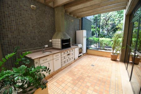 Apartamento para alugar com 260m², 4 quartos e 3 vagasÁrea comum - Churrasqueira