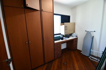Apartamento para alugar com 260m², 4 quartos e 3 vagasQuarto de Serviço