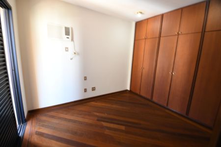Apartamento para alugar com 260m², 4 quartos e 3 vagasQuarto Suíte 2