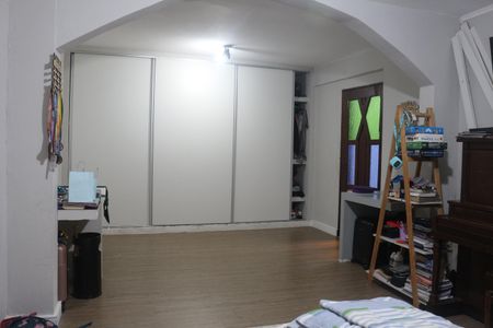 Casa para alugar com 275m², 3 quartos e 2 vagasQuarto 2