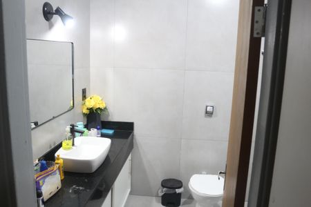 Casa para alugar com 275m², 3 quartos e 2 vagasBanheiro da Suíte