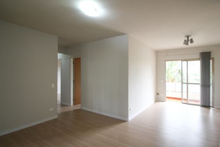 Sala de apartamento à venda com 3 quartos, 94m² em Vila Olímpia, São Paulo