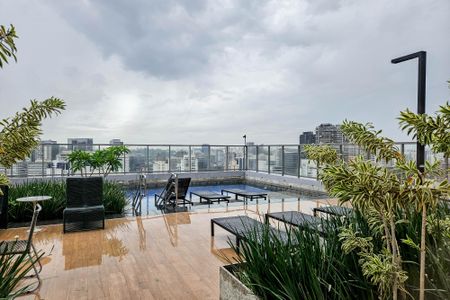 Studio para alugar com 27m², 1 quarto e sem vagaÁrea comum - Piscina