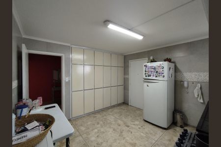 Apartamento à venda com 156m², 3 quartos e 2 vagasCozinha - Armários