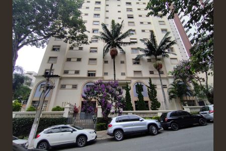 Apartamento à venda com 156m², 3 quartos e 2 vagasFachada e portaria