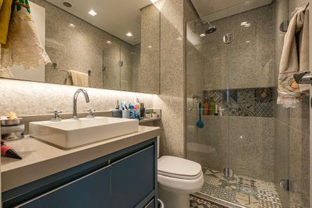 Apartamento à venda com 82m², 3 quartos e 2 vagasBanheiro Social