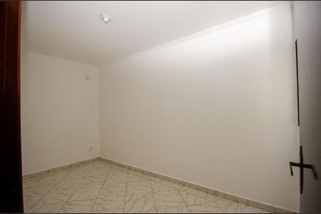 Casa para alugar com 140m², 3 quartos e 2 vagasQuarto 2
