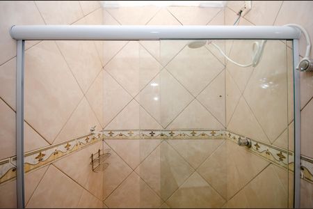 Casa para alugar com 140m², 3 quartos e 2 vagasSuíte - banheiro