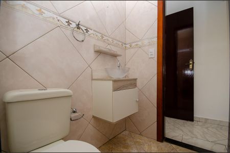 Casa para alugar com 140m², 3 quartos e 2 vagasSuíte - banheiro