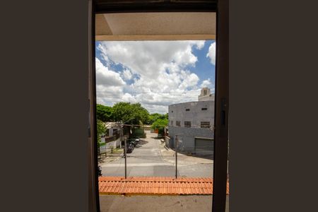 Casa para alugar com 140m², 3 quartos e 2 vagasSuíte - janela