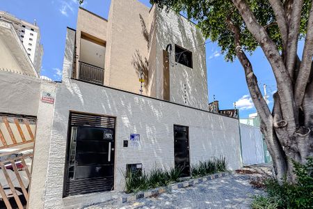 Apartamento para alugar com 30m², 1 quarto e sem vaga Apartamento para alugar com 30m², 1 quarto e sem vagaFachada - Plaquinha