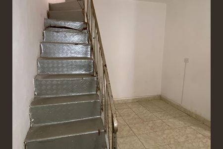 Casa para alugar com 50m², 2 quartos e sem vaga Casa para alugar com 50m², 2 quartos e sem vagaSala