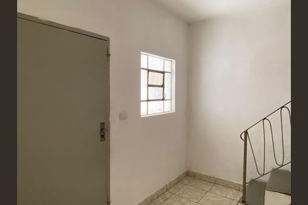 Casa para alugar com 50m², 2 quartos e sem vaga Casa para alugar com 50m², 2 quartos e sem vagaSala