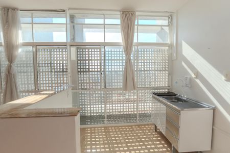 Studio à venda com 48m², 1 quarto e sem vaga Studio à venda com 48m², 1 quarto e sem vagaCozinha