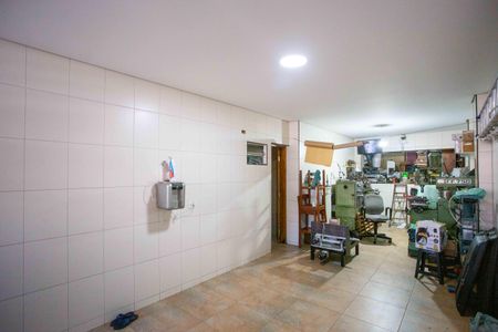 Casa à venda com 200m², 3 quartos e 4 vagasSalâo