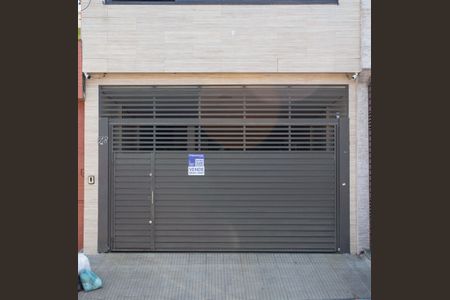 Casa à venda com 200m², 3 quartos e 4 vagasFachada