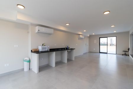 Apartamento para alugar com 37m², 1 quarto e sem vagaÁrea comum - Salão de festas