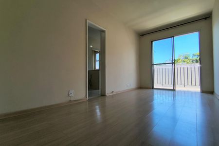 Sala de apartamento para alugar com 1 quarto, 61m² em Taquara, Rio de Janeiro