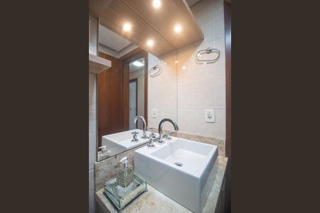 Apartamento à venda com 78m², 3 quartos e 2 vagasBanheiro