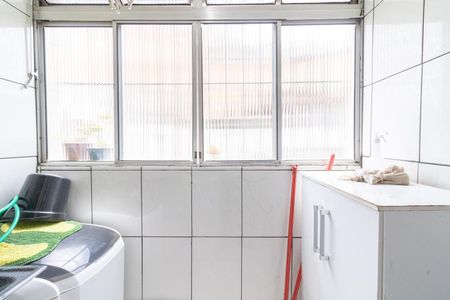 Apartamento para alugar com 56m², 2 quartos e 1 vagaÁrea de Serviço