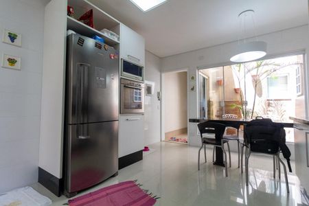Casa à venda com 170m², 3 quartos e 3 vagasCozinha