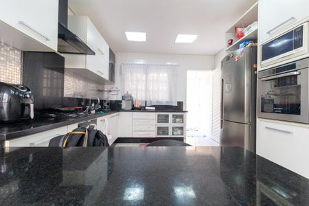 Casa à venda com 170m², 3 quartos e 3 vagasCozinha