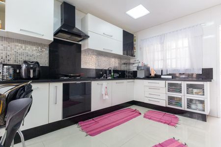 Casa à venda com 170m², 3 quartos e 3 vagasCozinha
