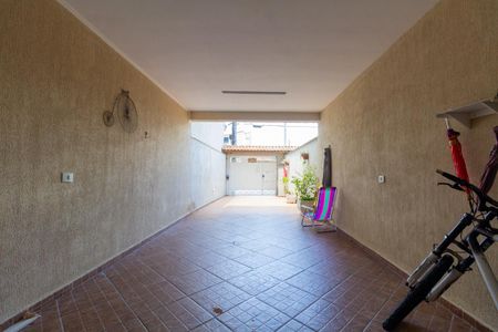 Casa à venda com 170m², 3 quartos e 3 vagasGaragem