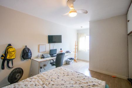 Casa à venda com 193m², 3 quartos e 6 vagasQuarto 2 - Suíte