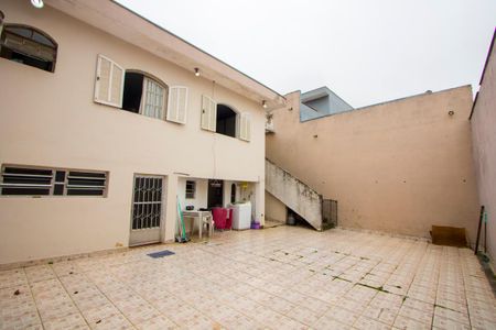 Casa à venda com 193m², 3 quartos e 6 vagasQuintal