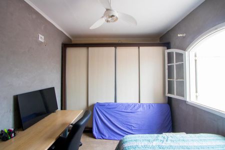 Casa à venda com 193m², 3 quartos e 6 vagasQuarto 3