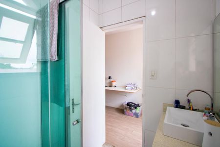 Casa à venda com 193m², 3 quartos e 6 vagasBanheiro social