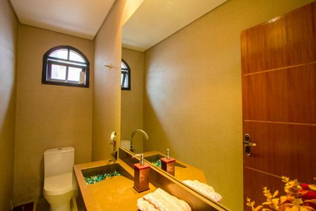 Casa à venda com 193m², 3 quartos e 6 vagasLavabo