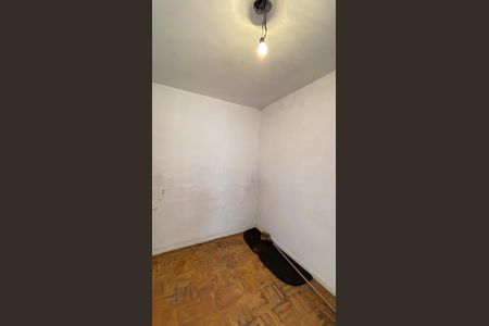 Casa à venda com 200m², 3 quartos e 4 vagasQuarto de Serviço